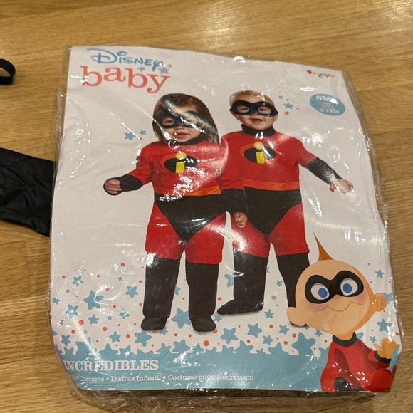 Disney Incredibles Kids Costume - Red, Black, and Orange - Picture 2 of 5